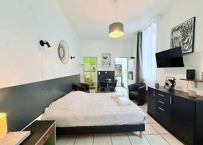 1773 - Le Logis De La Source *